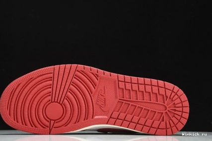 Low Reverse Black  Toe 1 Retro Jordan 0825